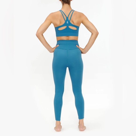 NWT FP Movement Free Throw Leggings - Picture 2 of 4